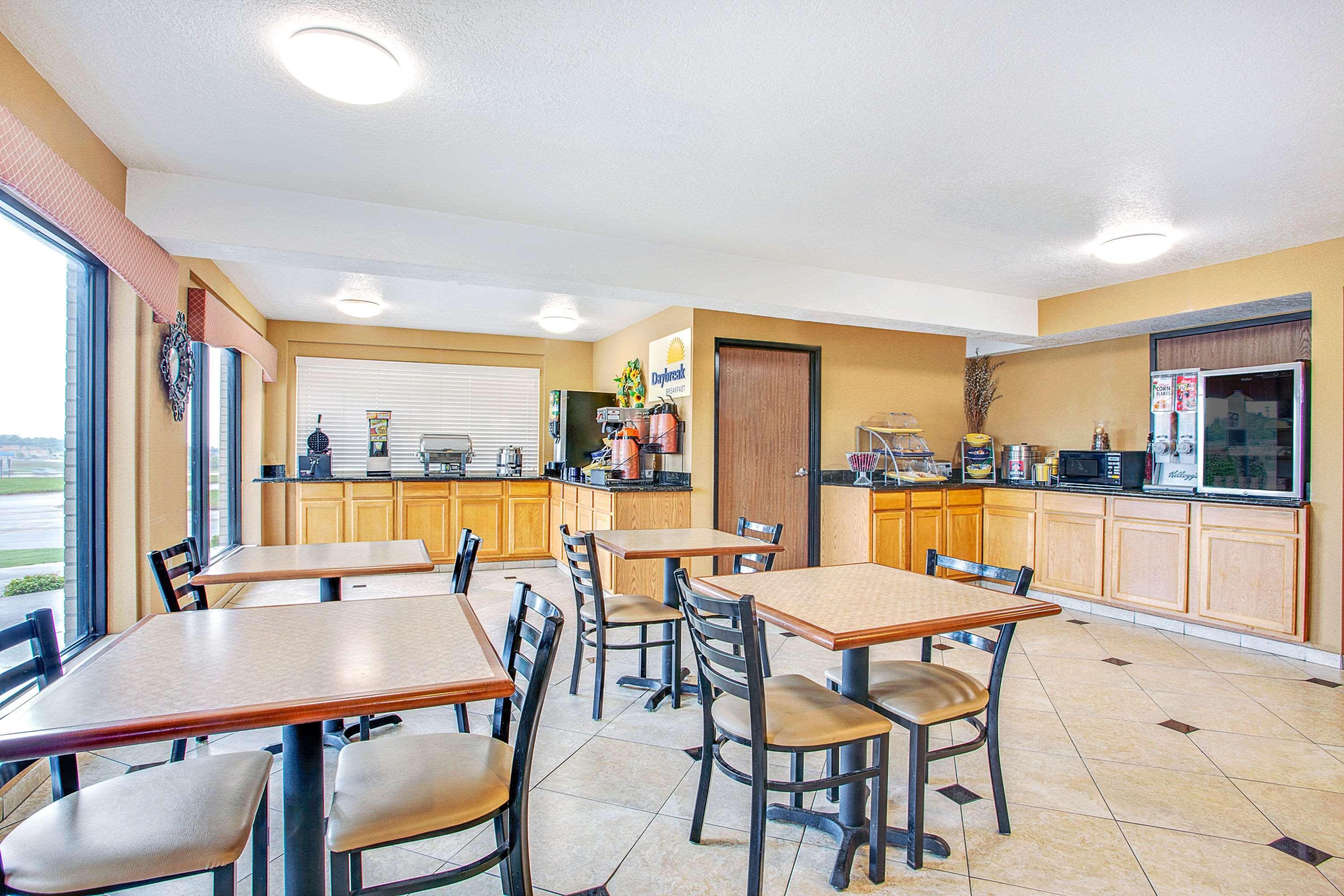 Days Inn By Wyndham Oklahoma City Extérieur photo