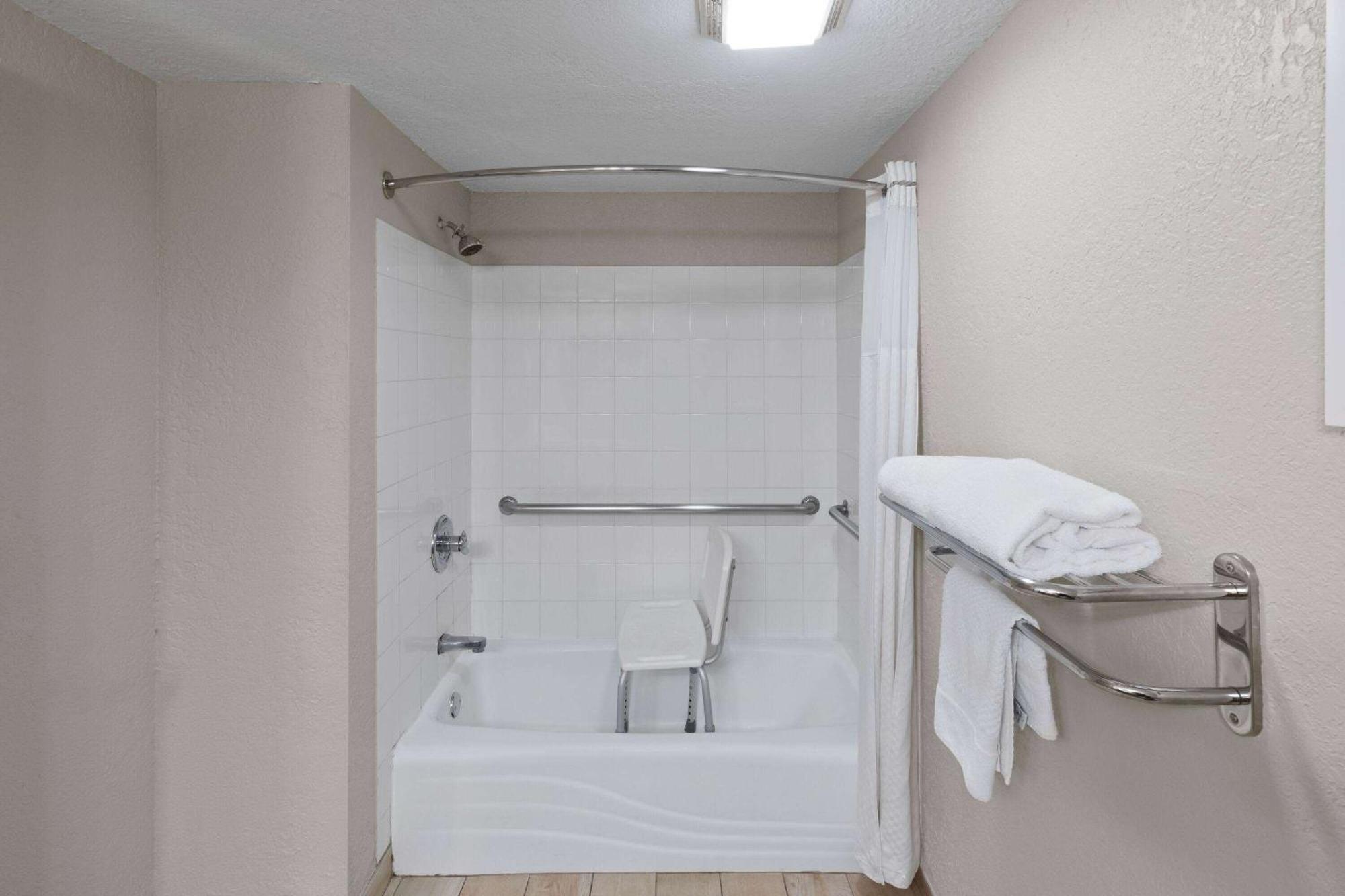 Days Inn By Wyndham Oklahoma City Extérieur photo