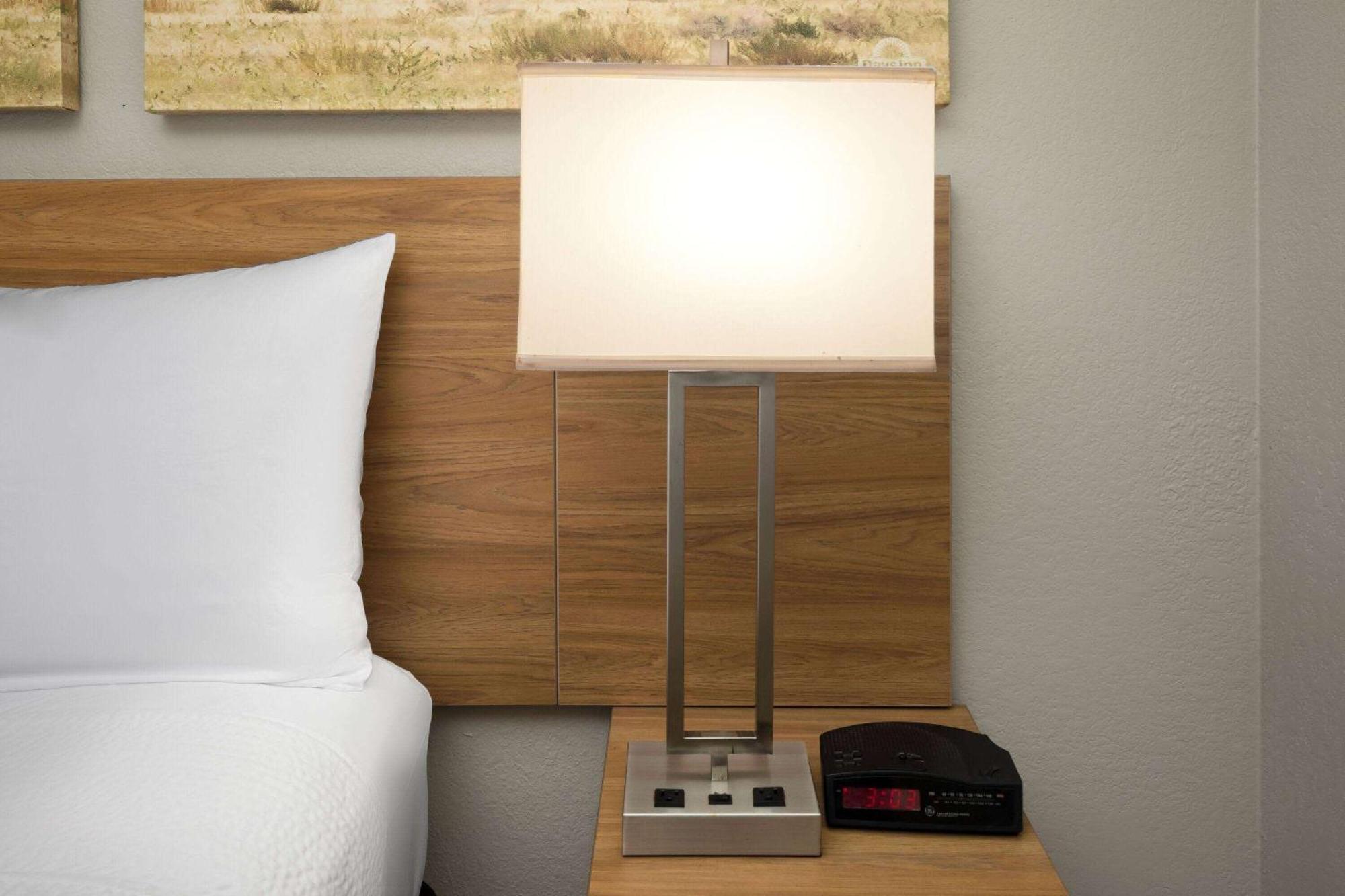 Days Inn By Wyndham Oklahoma City Extérieur photo